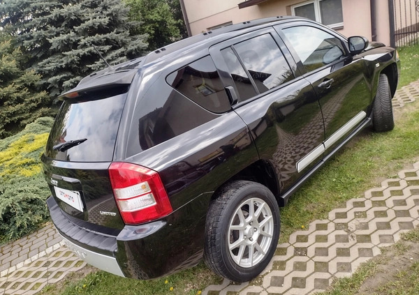 Jeep Compass cena 27990 przebieg: 213700, rok produkcji 2009 z Ćmielów małe 742